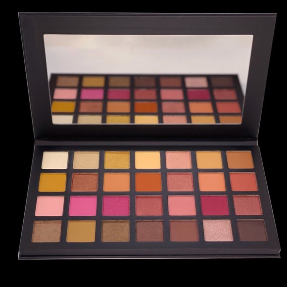 Fania Ffrench - Shadow Palette - Aurora - Picture 1 of 8